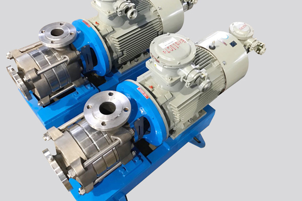 大直徑帶頸法蘭的焊接要求和熱處理應(yīng)注意什么